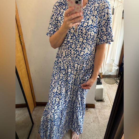 Zara Blue and White Floral Tiered Midi Dress Flutter Sleeve - Picture 4 of 12